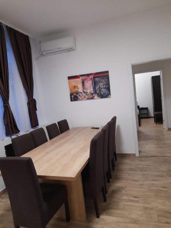 Apartment Artistika Beograd Ngoại thất bức ảnh